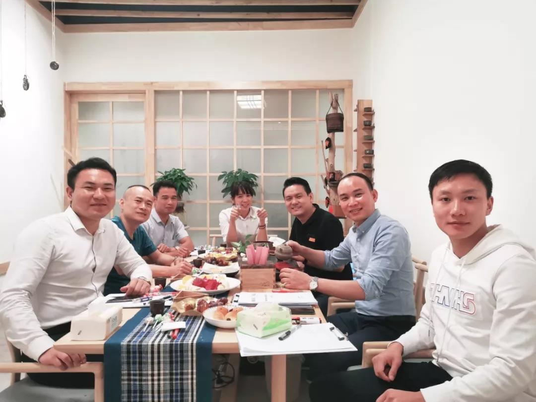工程、材料中心管理層“裸心會”丨茶短情長，一場來自心靈的對話！